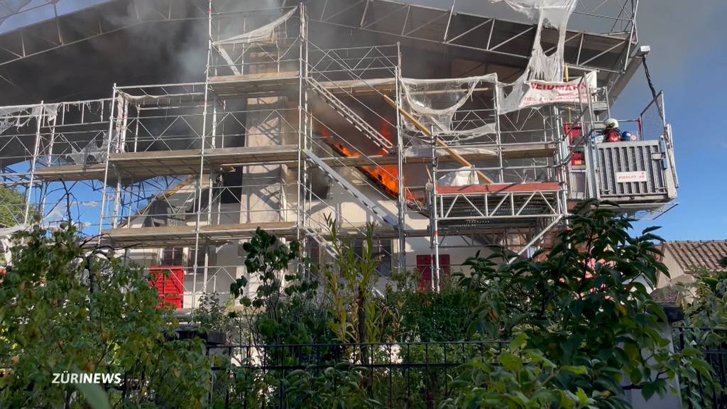 Brand im Niederdorf löst Feuerwehr-Grosseinsatz aus