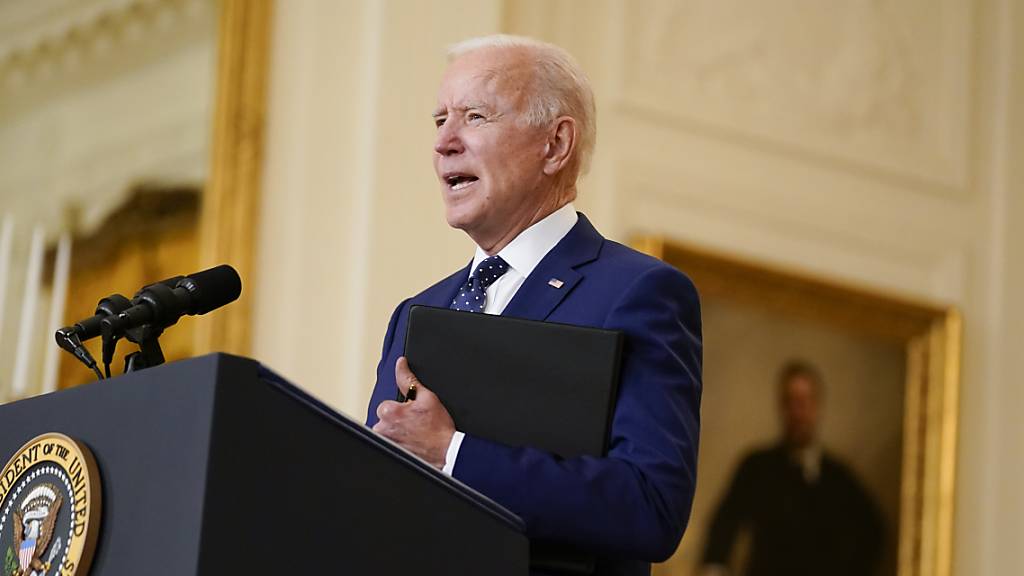 Joe Biden, Präsident der USA, spricht im East Room des Weissen Hauses.