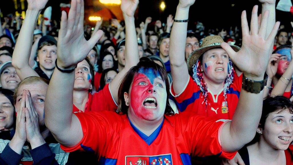 Die Fans kommen an der Eishockey-WM in Zürich und Freiburg auf ihre Rechnung