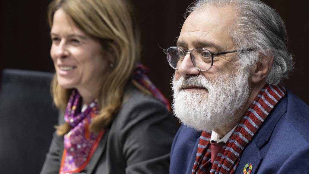 Petra Gössi (FDP/SZ) und Carlo Sommaruga (SP/GE) geben vor den Medien das Einverständnis der Aussenpolitischen Kommission des Ständerates zum US-Verhandlungsmandat bekannt - ohne Einzelheiten zu nennen.