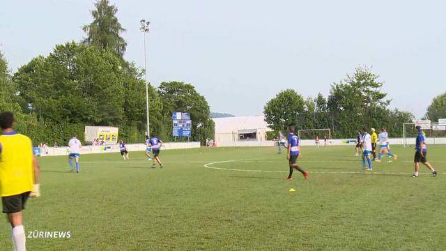 Hockeyaner werden zu Fussballprofis