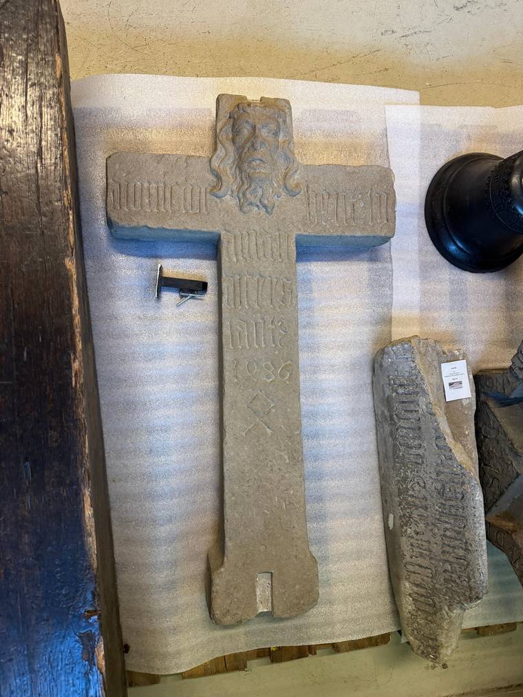  Das Heinzli-Kreuz im Depot Foribach in Sarnen.