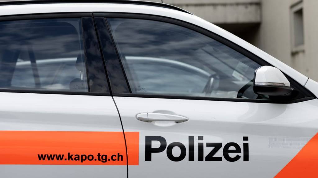 Die Kantonspolizei Thurgau zog am Mittwoch einen Autofahrer aus dem Verkehr, der mit 214 km/h unterwegs war. (Symbolbild)