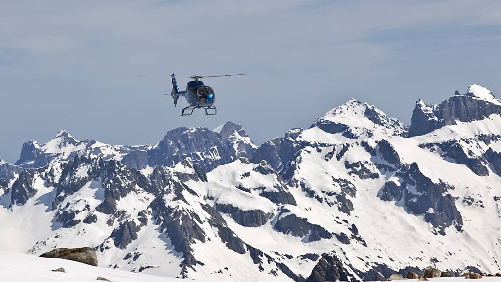 Konsumentenschutz verzeigt Heliflug-Anbieter wegen Greenwashing