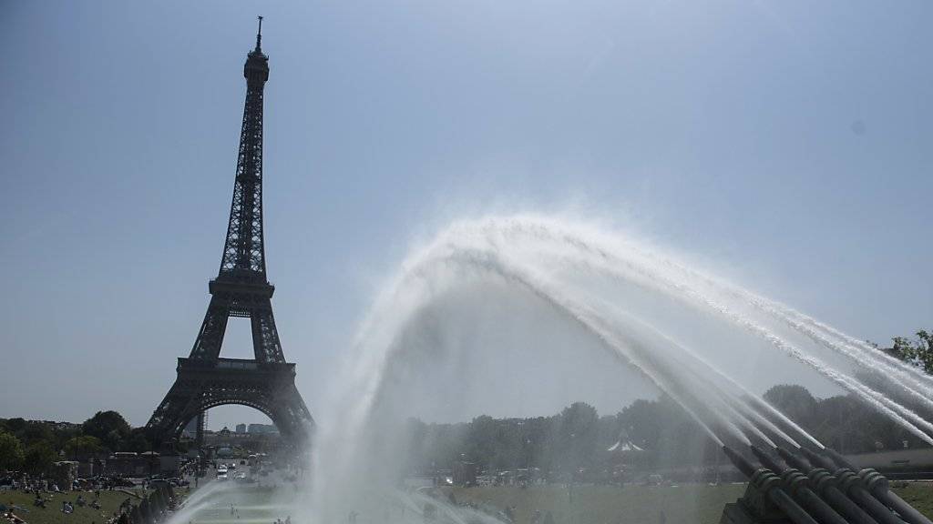 Neuer Hitzerekord am Donnerstag in Paris: das Thermometer kletterte auf 42,4 Grad, so hoch wie noch nie, seit gemessen wird.