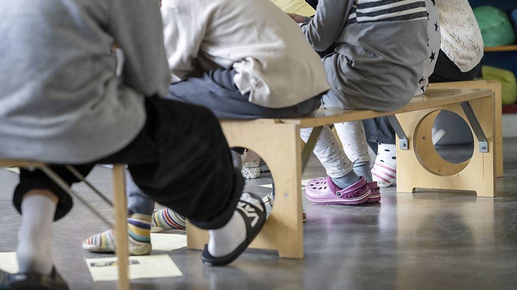 Der Regierungsrat will die Gemeinden beim Umgang mit verhaltensauffälligen Schülerinnen und Schülern unterstützen. (Symbolbild)