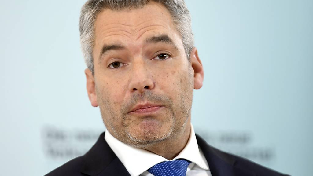 Österreich mit neuem Kanzler – Innenminister wird Regierungschef