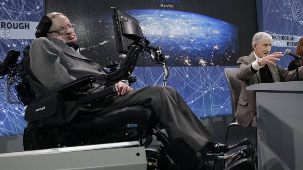 «Müssen Teil einer grösseren Gruppe von Nationen sein»: Der berühmte britische Astrophysiker Stephen Hawking (links) spricht sich gegen einen Austritt aus der EU aus. (Archivbild)