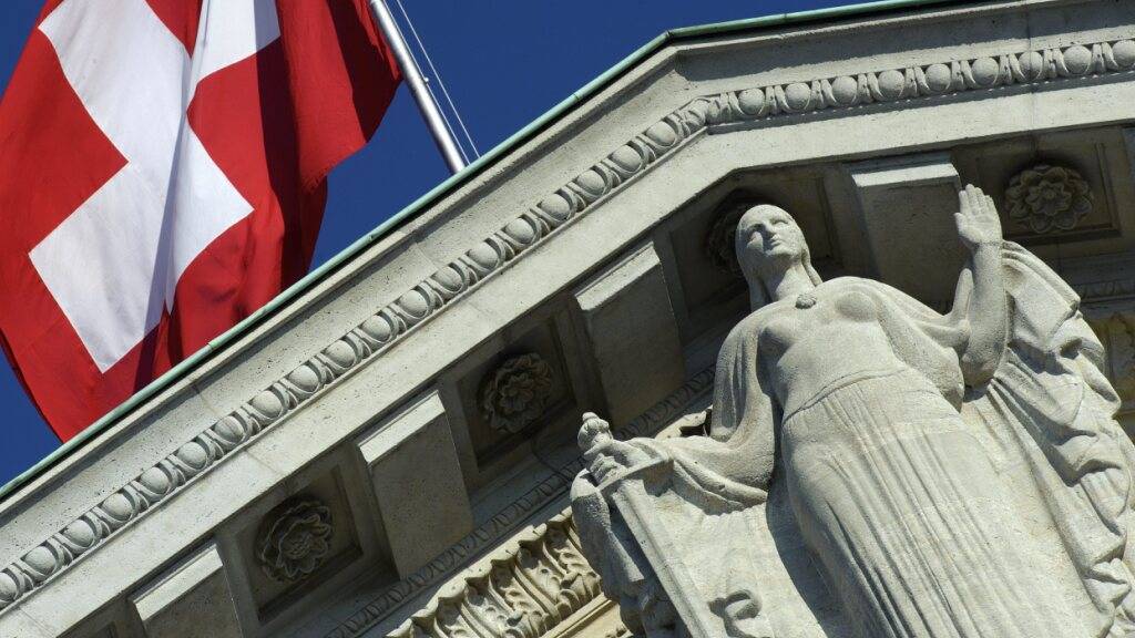 Den «Sachverhalt» - die Beziehung zwischen zwei Bundesrichtern - sollen eine externe Expertin und ein externer Experte nun aufklären. (Themenbild)