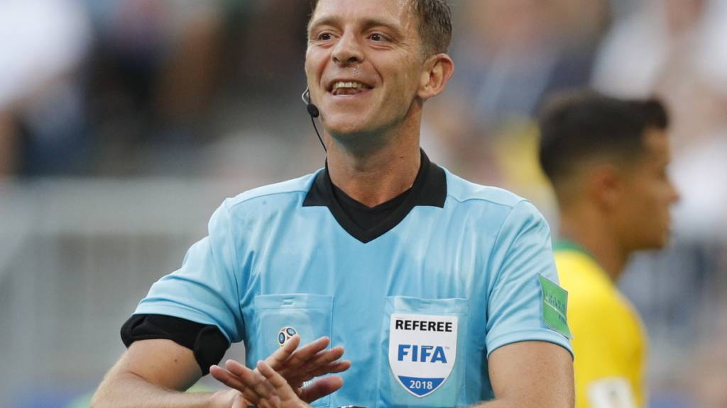 Einflussnahme auf VAR-Entscheide? Gianluca Rocchi, hier 2018 als aktiver Schiedsrichter, legt sein Amt als Schiedsrichter-Koordinator der italienischen Serie A und Serie B nieder