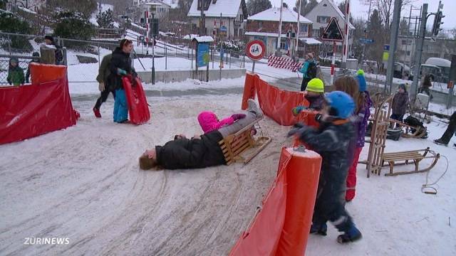 Schwarzer Schlittelsonntag am Üetliberg