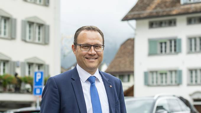 Schwyzer SVP unterstützt FDP-Regierungsratskandidat Damian Meier