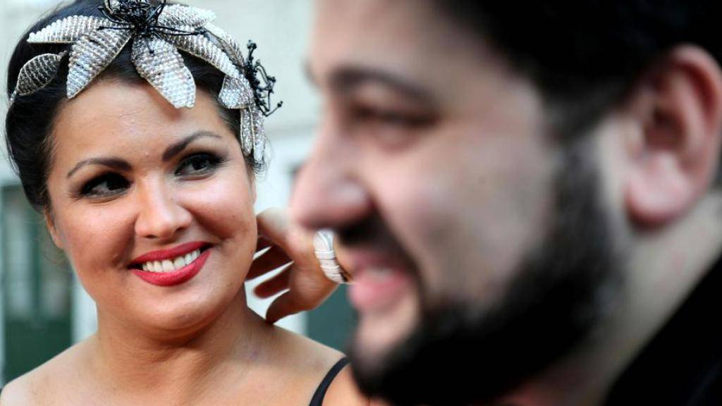 Anfänglich sei der Schock gross gewesen, als sie vom Autismus ihres Sohnes erfahren habe, sagt Anna Netrebko (im Bild mit Ehemann Yusif Eyvazov). Heute sei ihr Sohn «das glücklichste Kind auf Erden». (Archivbild)