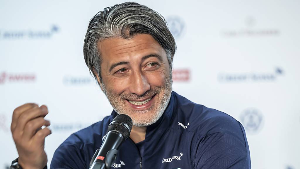 Murat Yakin hat trotz der ersten sportlichen Krise als Nationaltrainer das Lachen wieder gefunden
