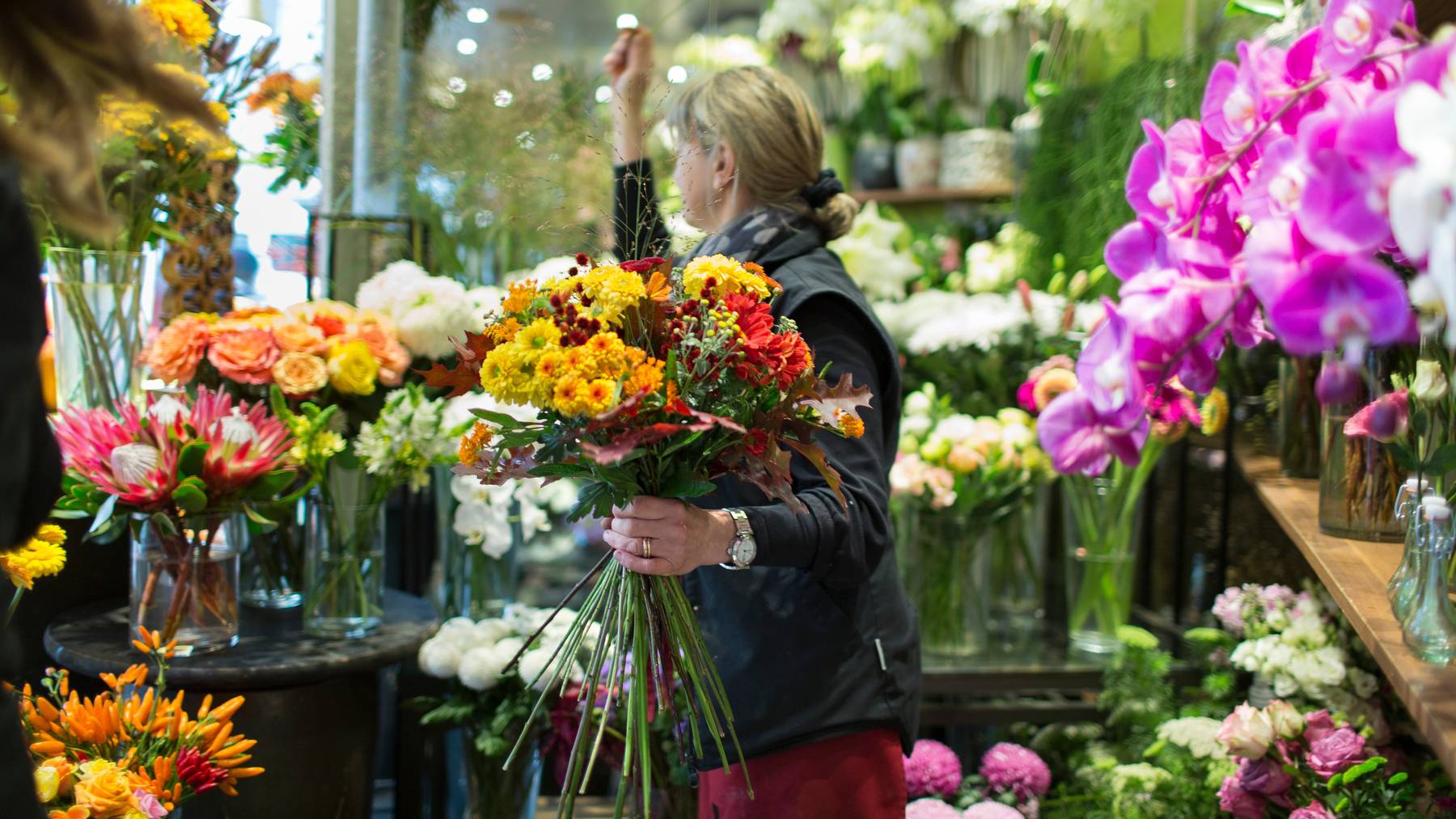 Seitdem Gartencenter und Blumenläden ihre Türen wieder öffnen durften, haben die Floristen einen starken Anstieg der Nachfrage erlebt.