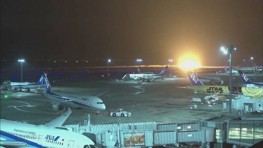 Schweres Flugzeugunglück in Tokio