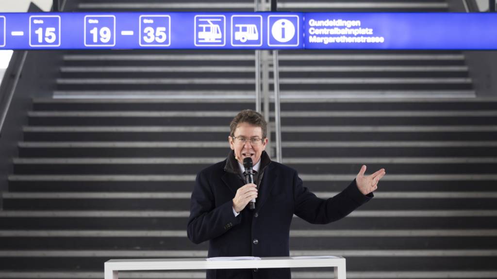 Bundesrat Albert Rösti (SVP) sprach am Freitag in Basel zur Einweihung des neuen Bahnangebots für die Nordwestschweiz.