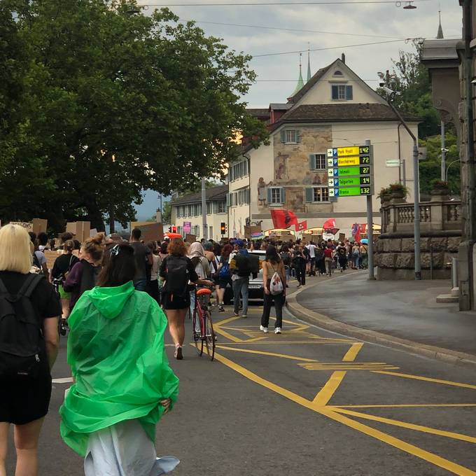 Hunderte protestierten in Zürich gegen das Abtreibungsverbot 