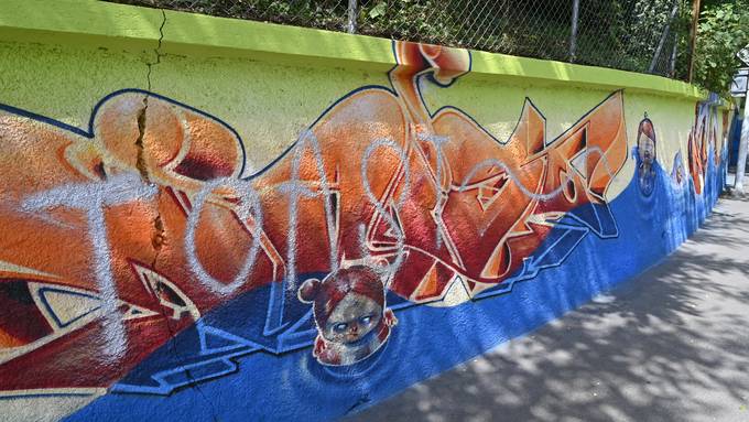 Urteil gegen Embracher Vandalin und Bülacher Graffiti-Sprayer gefällt