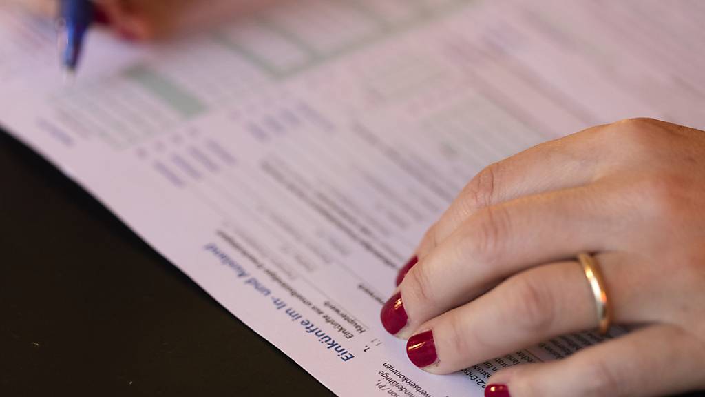 Die Gegnerinnen und Gegner höherer Abzüge argumentierten, der Bund könnte Steuerausfälle nicht verkraften. (Themenbild)