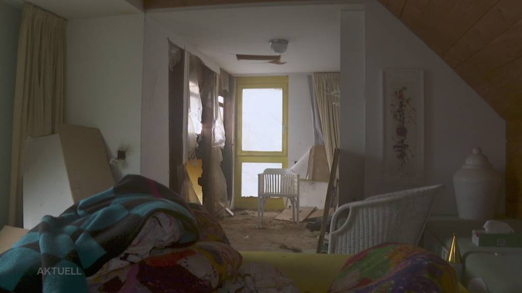 Brandopfer: 84-Jähriger muss in Bergdietikon mitansehen, wie sein Zuhause brennt