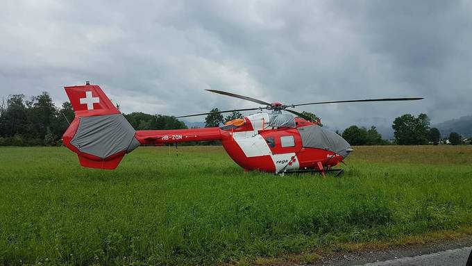 Deshalb steht ein defekter Rega-Helikopter auf der Wiese