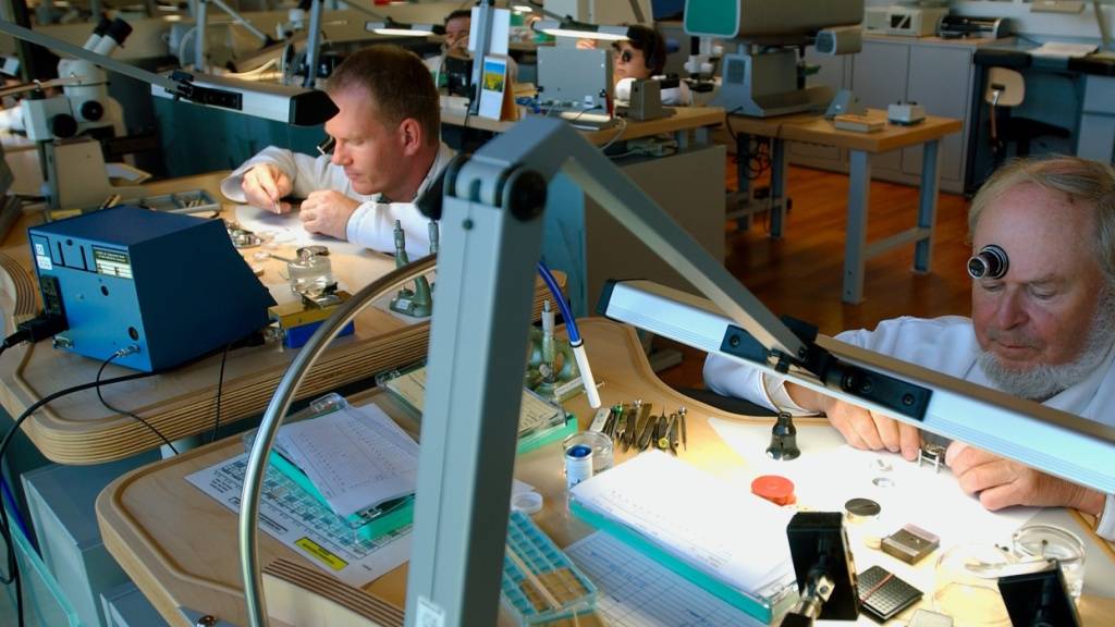 Die Schweizer Uhrenindustrie gehört zu den Branchen, die von den hohen US-Zöllen stark betroffen sind. (Archivbild)