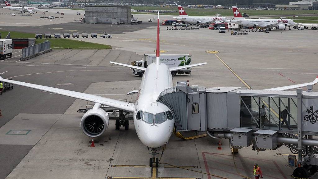 Der Flughafen Zürich hat im Oktober erneut einen Passagierzuwachs verzeichnet. (Archivbild)