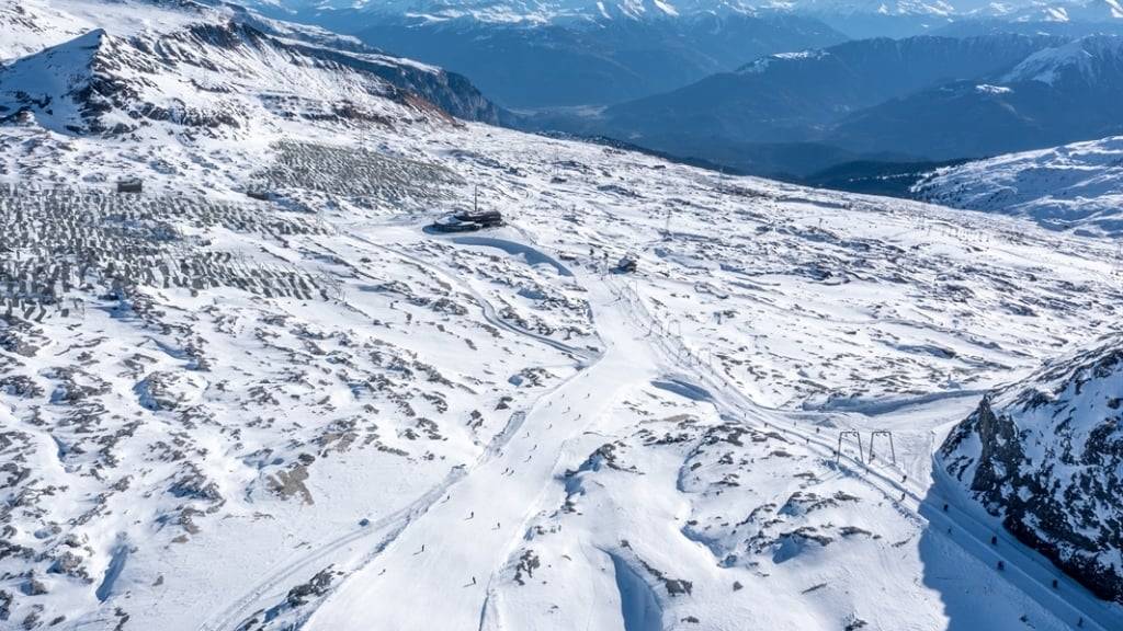 Bündner Regierung bewilligt drei Solar-Grossanlagen