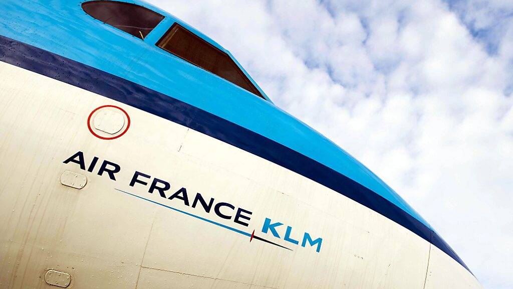 Der französisch-niederländische Flugkonzern hofft nun auf eine Erholung des Reiseverkehrs. (Archivbild)