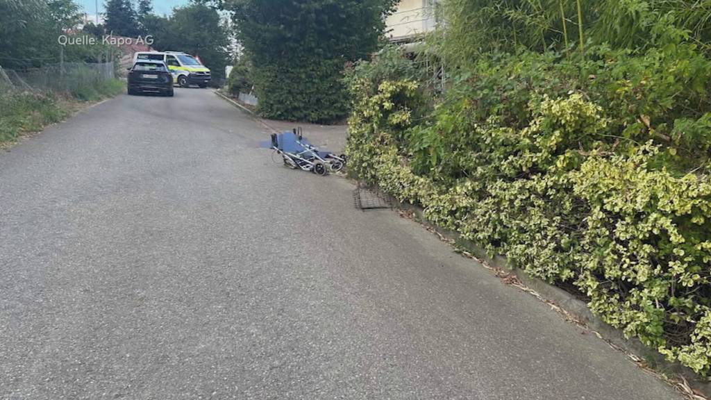 94-Jährige angefahren – Fahrer flüchtet
