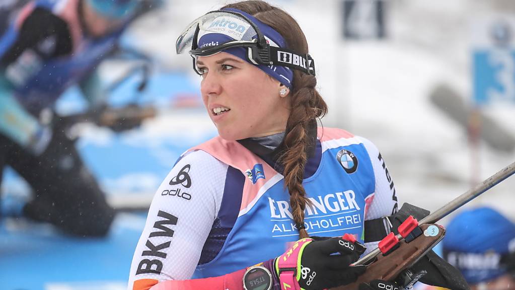 Lena Häcki belegte im Sprint in Ruhpolding nach zwei Schiessfehlern den 24. Rang und war damit die beste Schweizerin