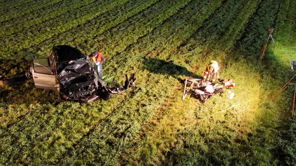 Stein am Rhein: Autofahrer verliert Kontrolle über Fahrzeug und überschlägt sich mehrfach