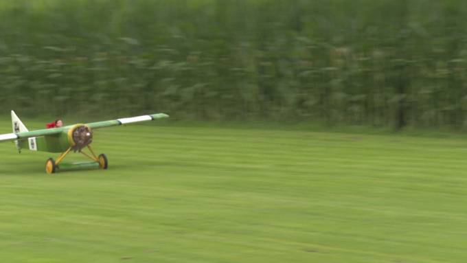 Vom Keller in die Lüfte: Modellfluggruppe Diepoldsau feiert 30 Jahre mit «Flügerlifäscht»