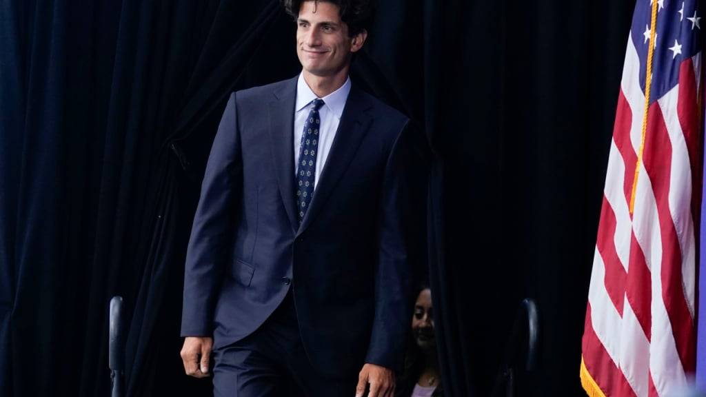ARCHIV - Jack Schlossberg, Enkel von John F. Kennedy. Foto: Evan Vucci/AP/dpa/Archivbild