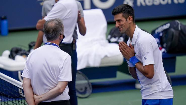 Novak Djokovic fleht Sören Friemel an, ihn nicht so hart zu bestrafen.
