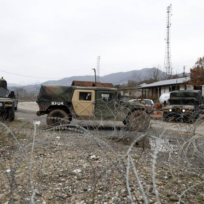 Serbien entsendet Armeechef an die Grenze zum Kosovo