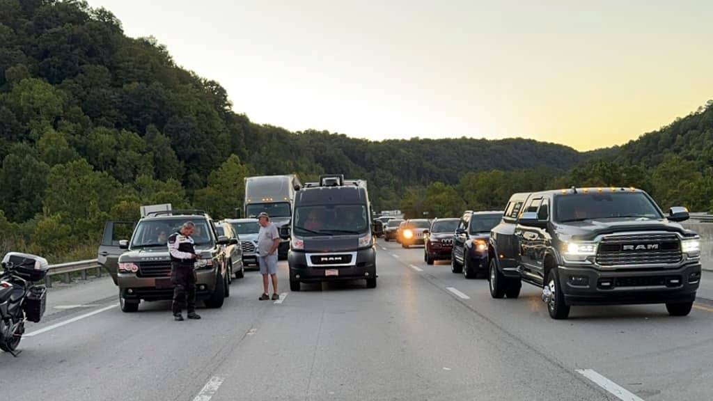 Schütze eröffnet Feuer auf US-Autobahn