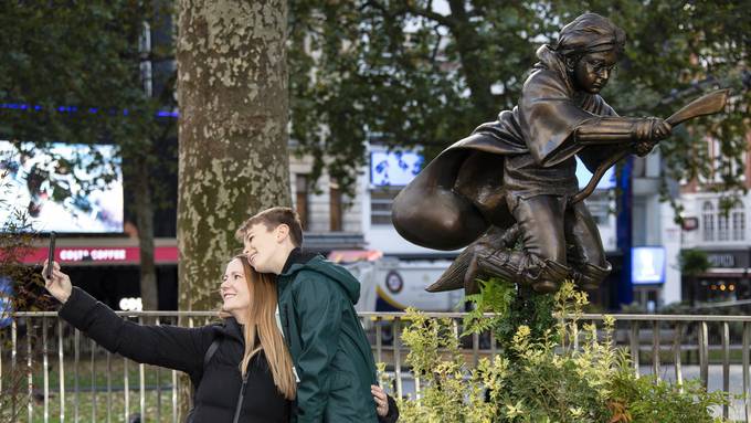 Neue Harry-Potter-Statue in London enthüllt