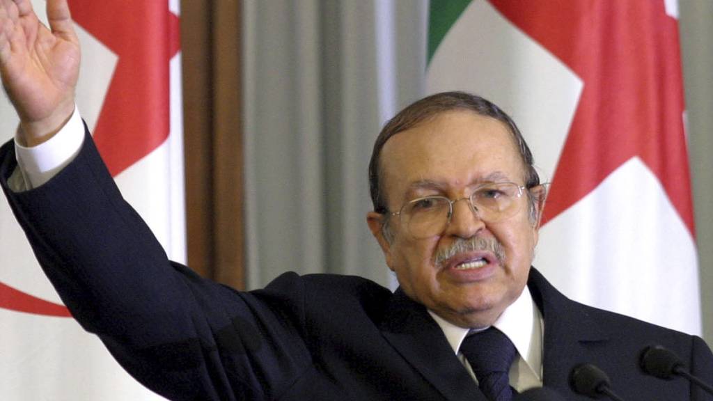 ARCHIV - Der ehemalige algerische Präsident Abdelaziz Bouteflika in Algier. Jetzt ist er im Alter von 84 Jahren gestorben. Foto: Uncredited/AP/dpa