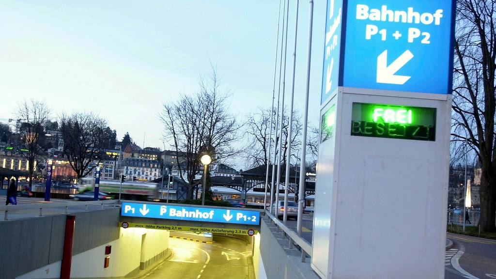 Einfahrt Parking Bahnhof Luzern