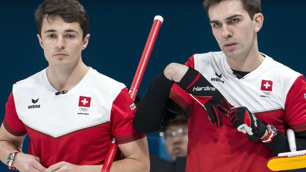 Benoît Schwarz (links) und Skip Peter de Cruz: Die beiden Schweizer Schlüsselspieler haben den Tritt noch nicht gefunden
