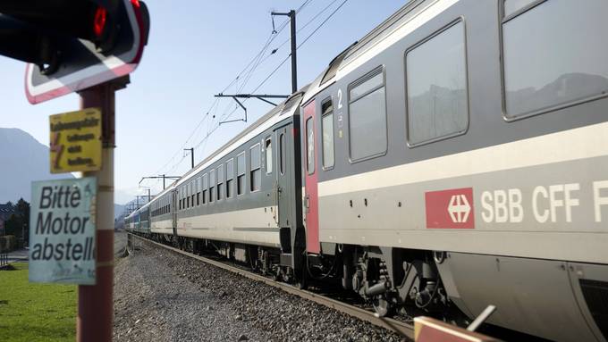 Zug blockiert Strecke Buchs-Sargans