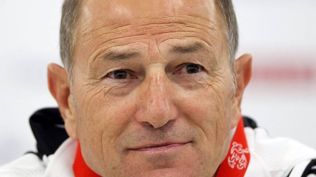 Trainer Gianni De Biasi bereitet sich mit dem albanischen Nationalteam in der Bretagne auf das Auftaktspiel gegen die Schweiz vor