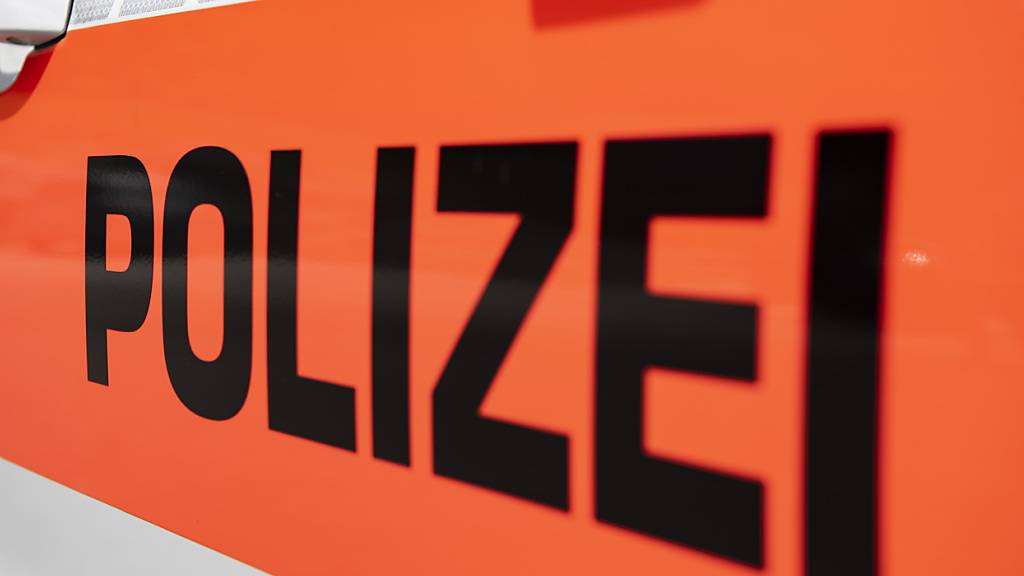 Zwei Verletzte und hoher Sachschaden nach Kellerbrand in Bülach ZH