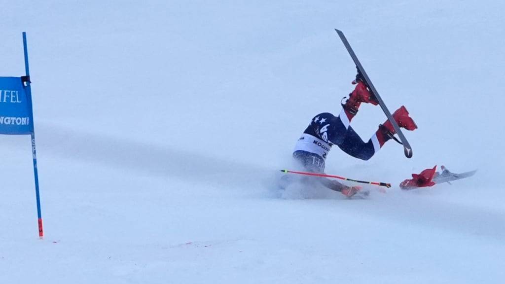 Mikaela Shiffrin hat nach ihrem Sturz in Killington noch keine konkreten Comeback-Pläne, strebt aber den Start an den Weltmeisterschaften im Februar an