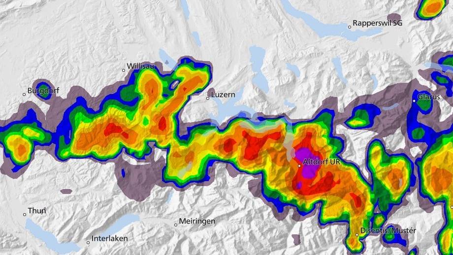 Am Abend ziehen starke Gewitter über die Zentralschweiz