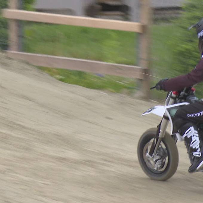 Auf 2'000 Quadratmetern: In Mamishaus eröffnete Motocross-Anlage für Kinder