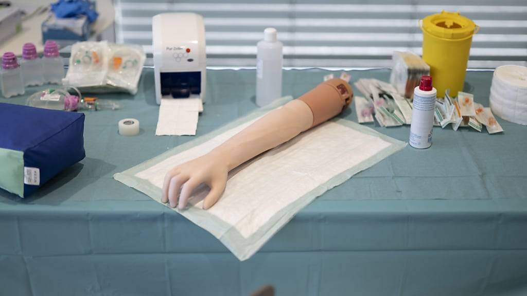 Utensilien für Medizinstudenten. (Archivaufnahme)