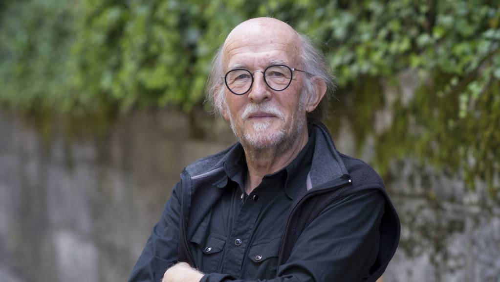 Der Schweizer Schriftsteller Reto Hänny erhält den Schweizer Grand Prix Literatur 2022 für sein Gesamtwerk.